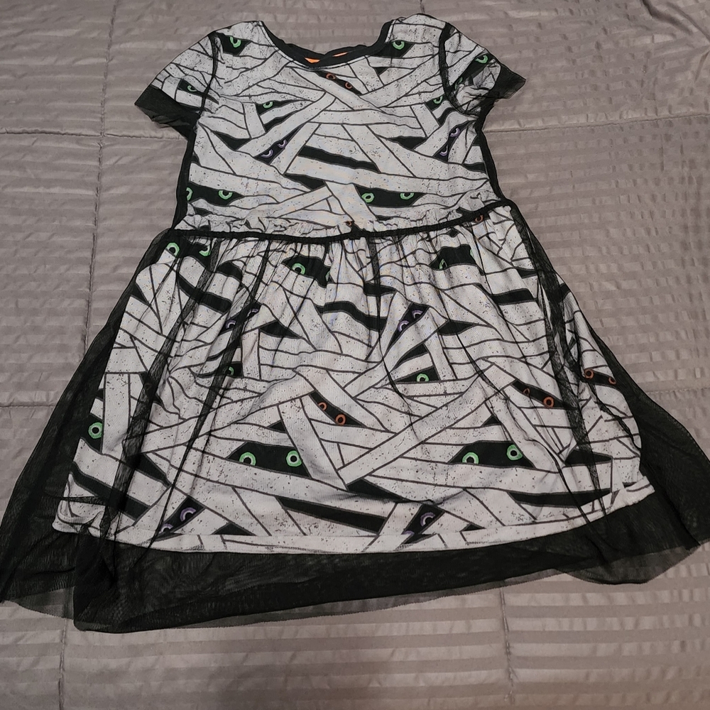 Dress and shirt for halloween